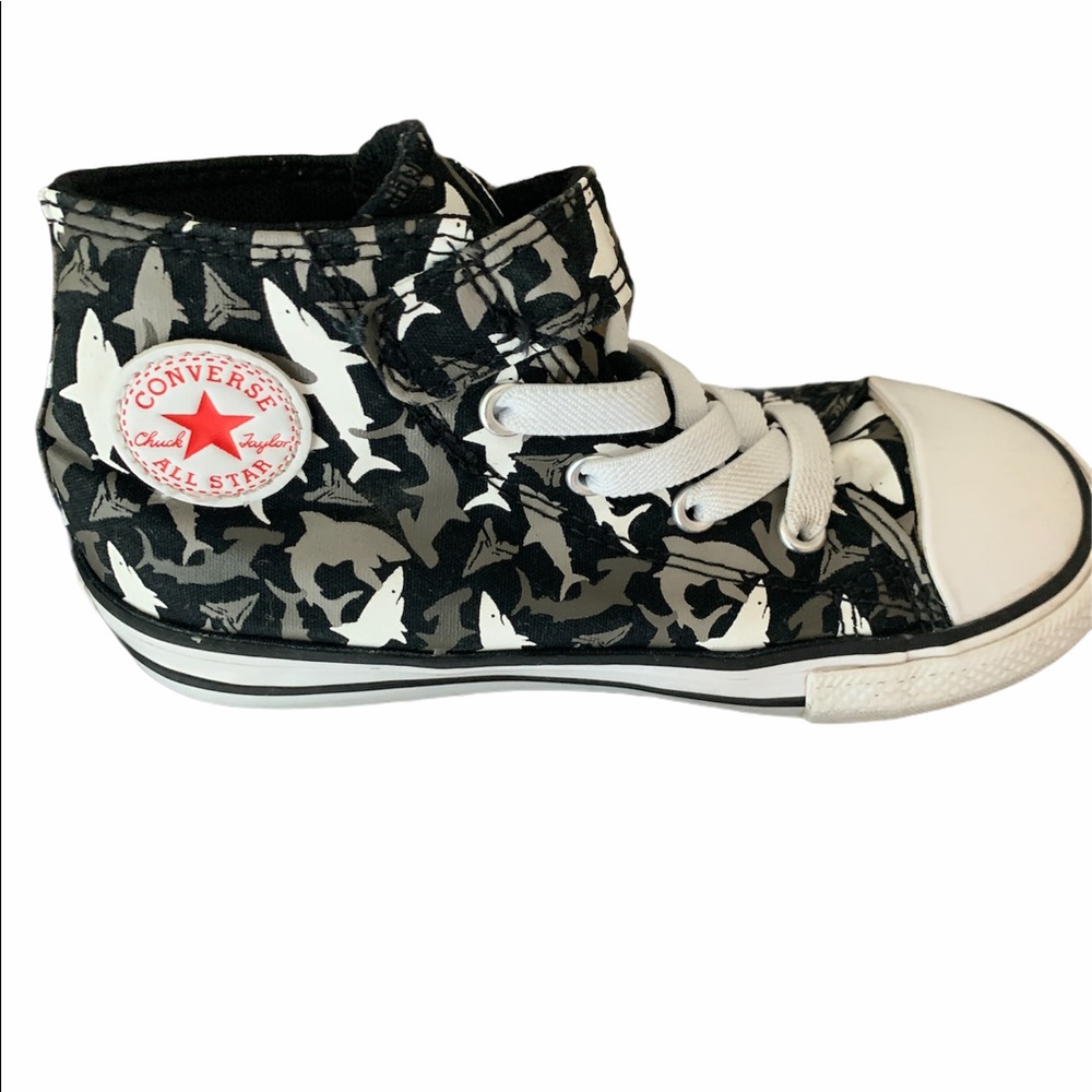 Brand new kids converse
